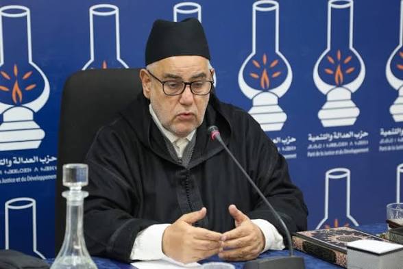 التحاق لقجع بـ”البام” يشعل الساحة السياسية.. وبنكيران يتساءل: ما جدوى الانتخابات إذا حُسم رئيس الحكومة مسبقاً؟