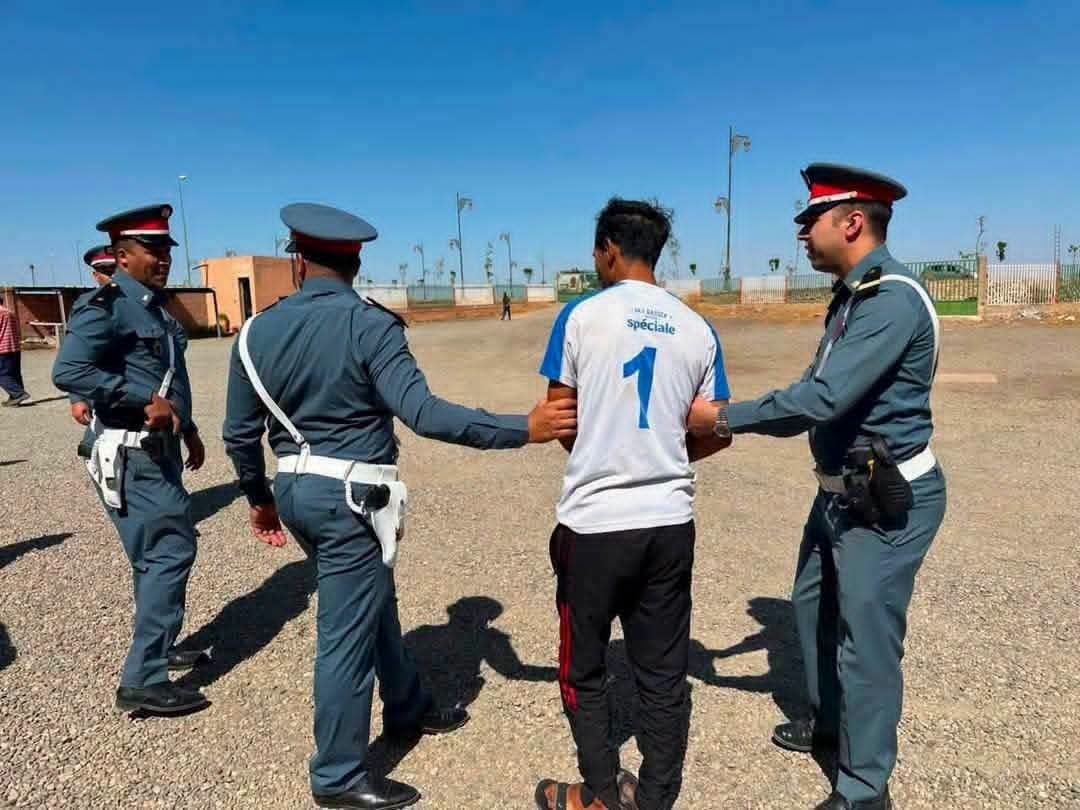 تامنصورت.. الدرك الملكي يطيح بشبكة يُشتبه في تورطها في سرقة عجلات شاحنات بقيمة 70 مليون سنتيم