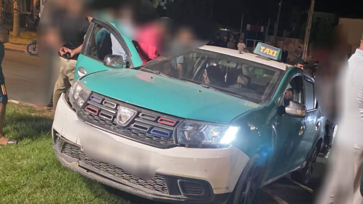 جرسيف.. اصطدام بين سيارة بترقيم أجنبي وسيارة أجرة بشارع محمد السادس