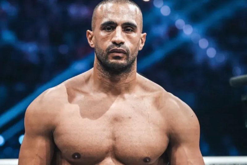 توقيف بدر هاري في أمستردام.. قضية جديدة تعيد الملاكم المغربي إلى دائرة المتاعب