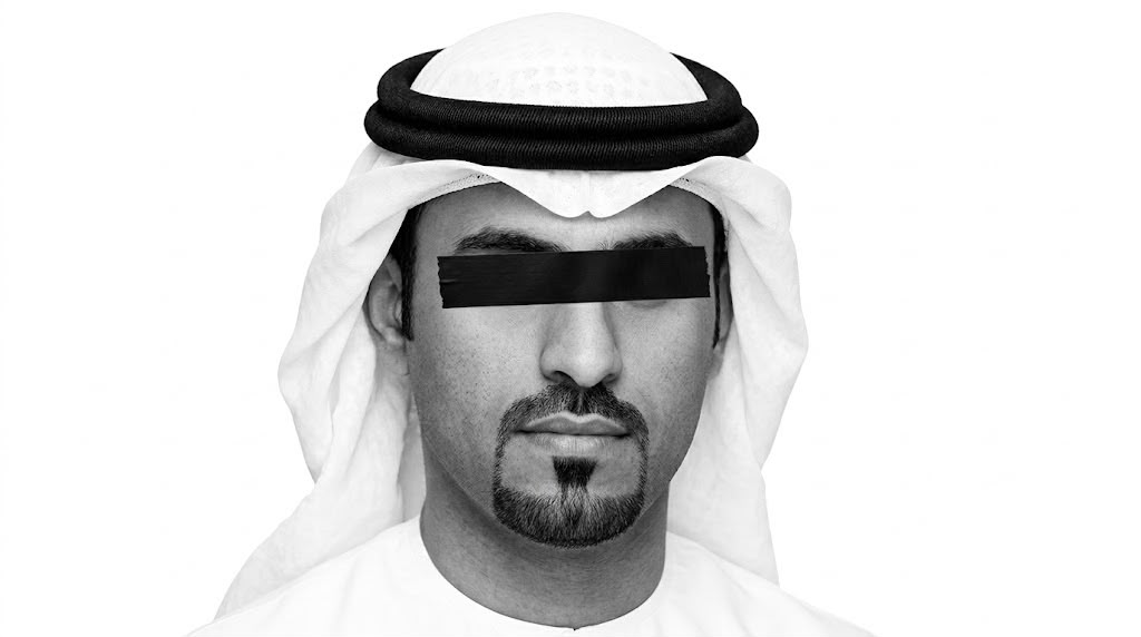 مؤتمرات ومناصب وشهادات مقابل المال؟.. شبهات ثقيلة تحيط بتحركات كويتي باسم مؤسسات دولية